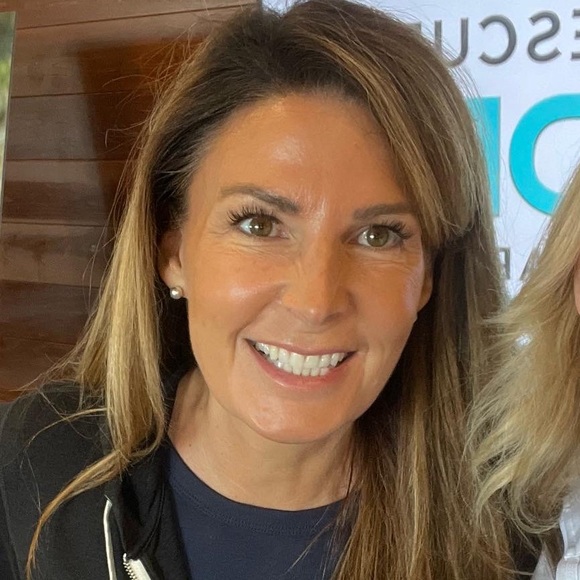 Meet your Posher, Heather - Picture 1 of 1